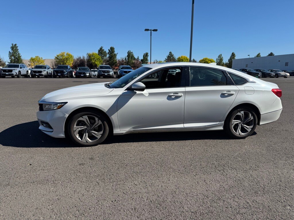 2018 Honda Accord EX photo 4