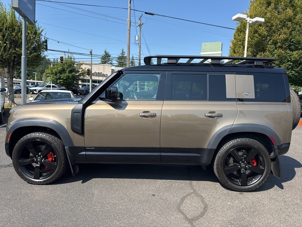 2020 Land Rover Defender 110 X photo 2