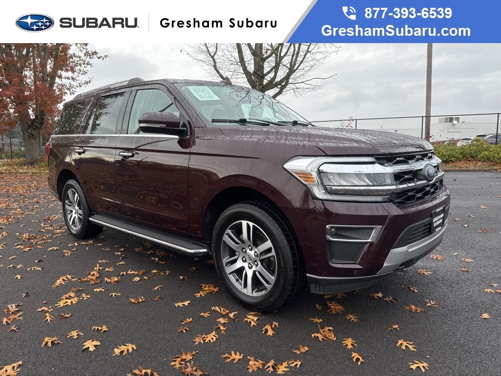 2023 Ford Expedition Limited's photo