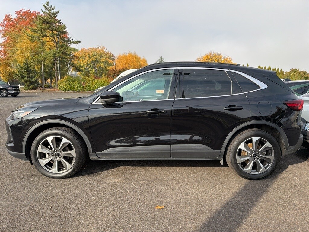 Used 2023 Ford Escape Platinum SUV