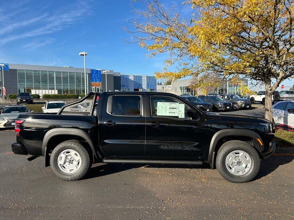 2024 Nissan Frontier SV photo 4