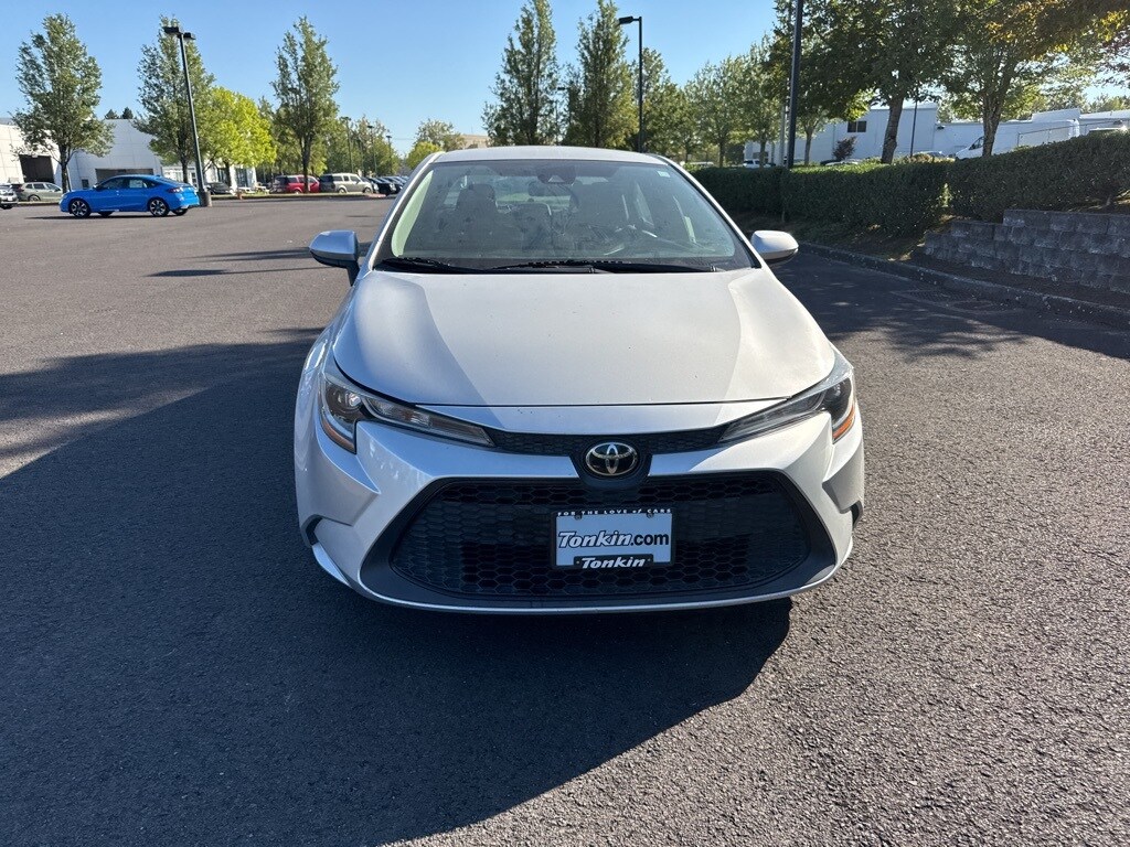 2021 Toyota Corolla LE photo 2