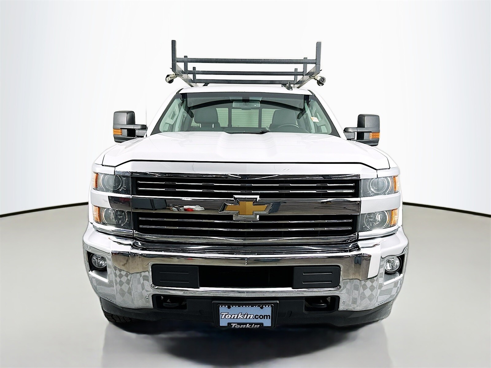 2018 Chevrolet Silverado 2500HD LT photo 2