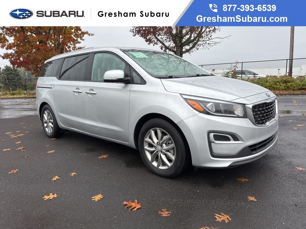 2021 Kia Sedona EX's photo