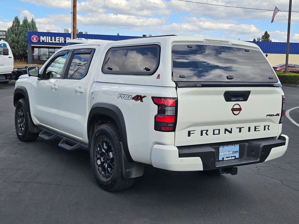 2023 Nissan Frontier PRO-4X photo 4