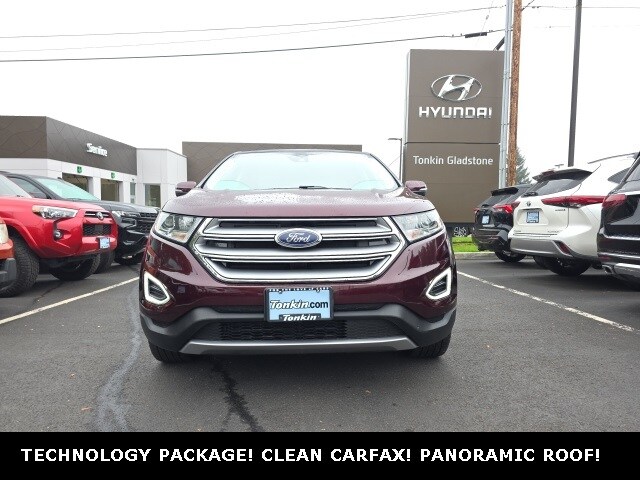 2018 Ford Edge Titanium photo 2