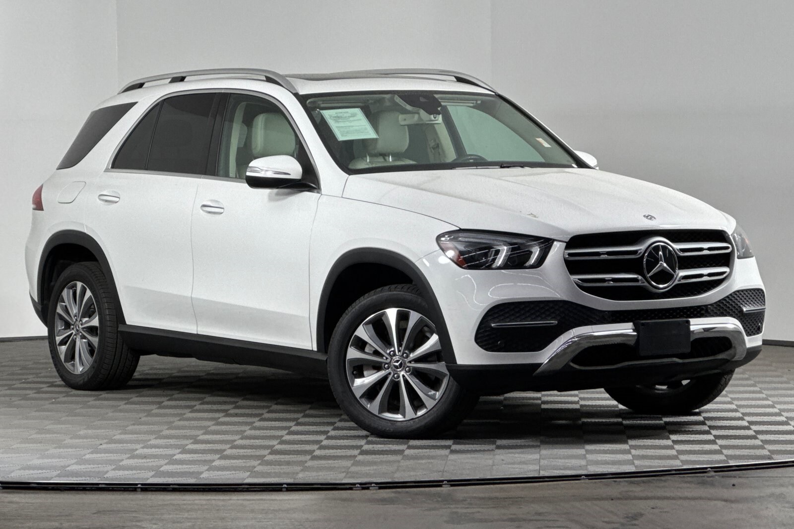2020 Mercedes Benz GLE 350 4MATIC photo 2