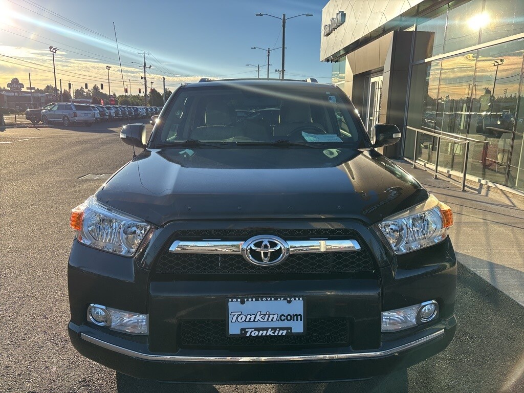 2011 Toyota 4Runner SR5 photo 3