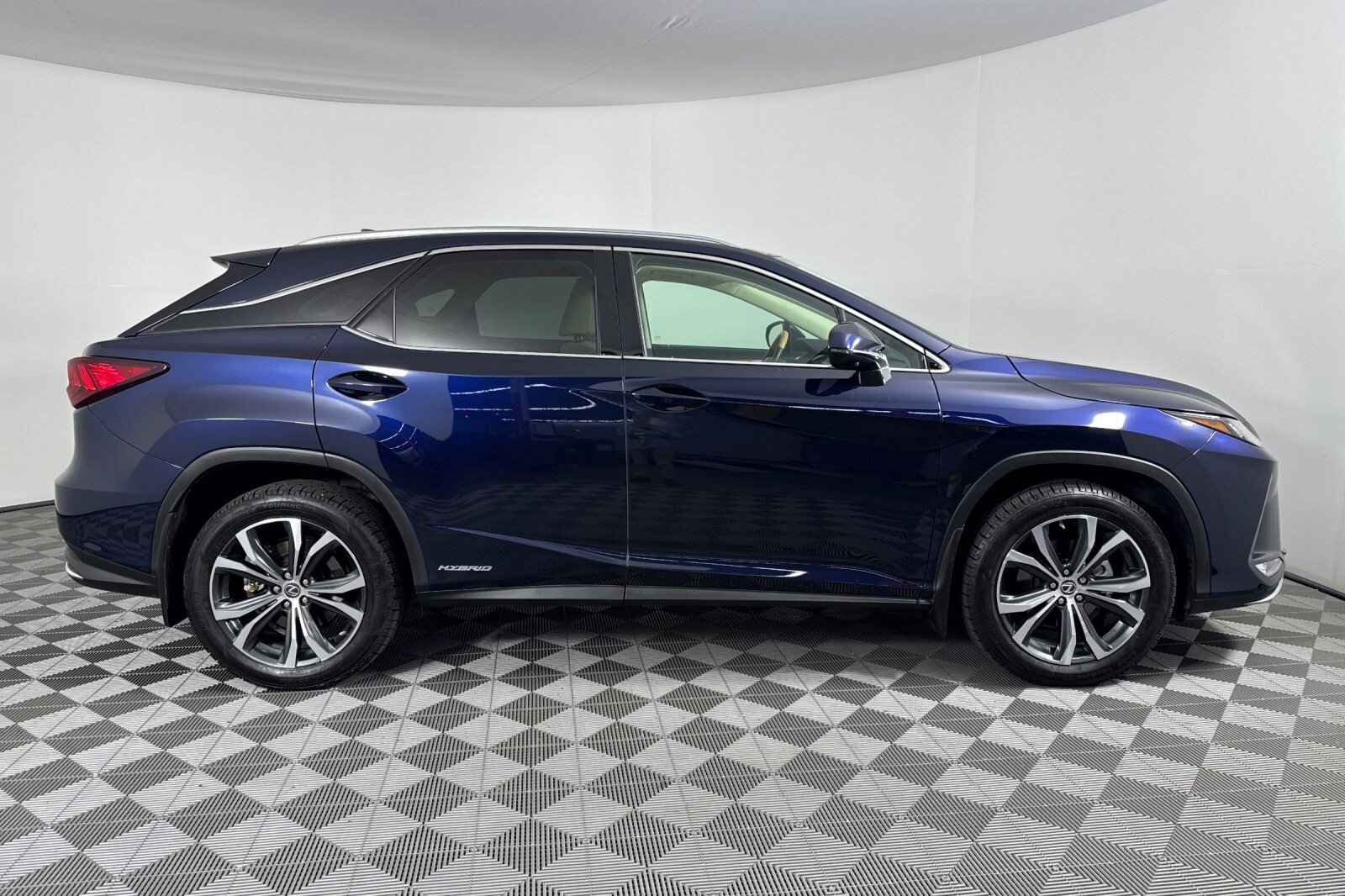 2022 Lexus RX 450h photo 3