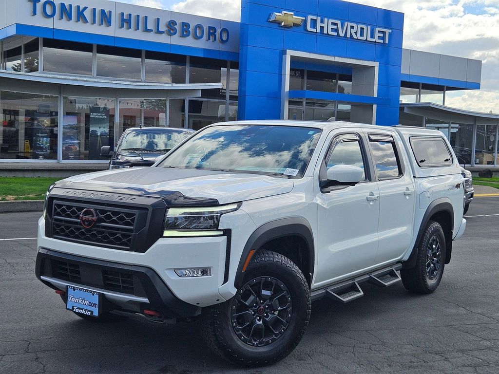 2023 Nissan Frontier PRO-4X photo 2