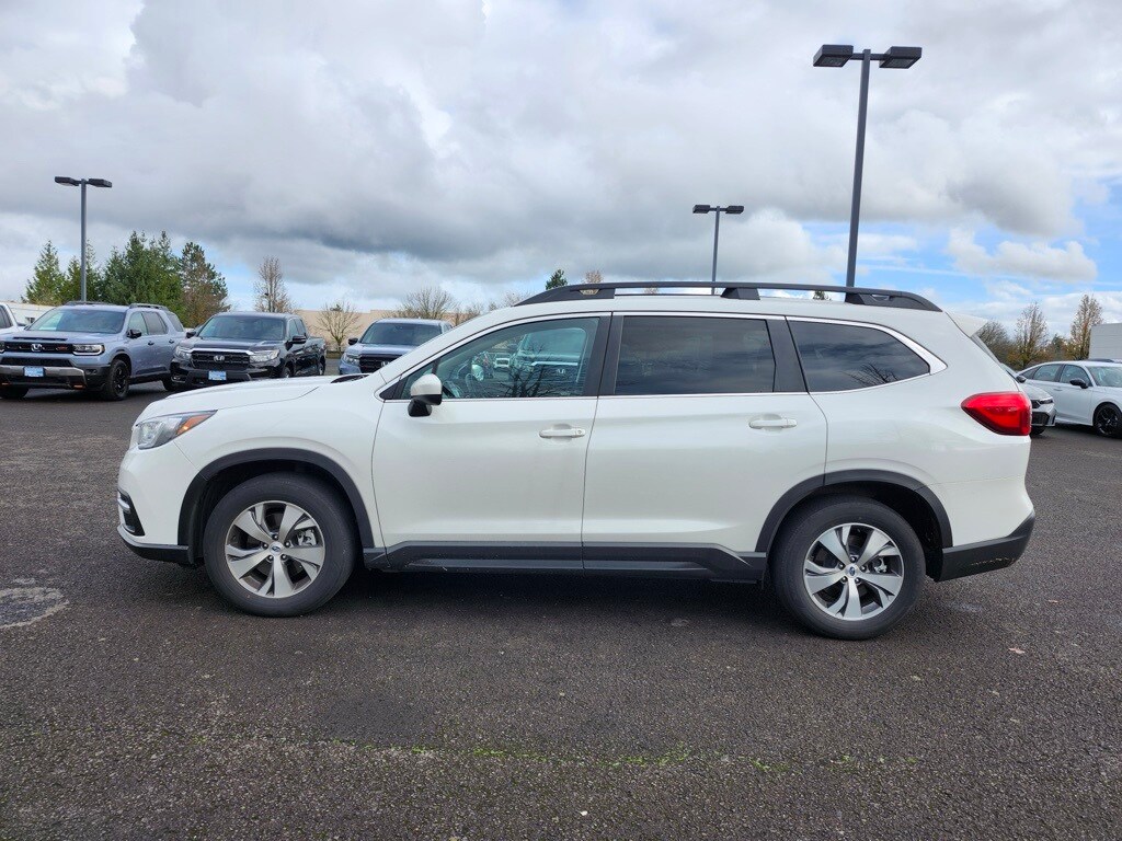 2022 Subaru Ascent Premium photo 4