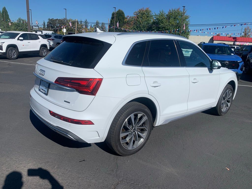 2021 Audi Q5 Premium 45 TFSI photo 2