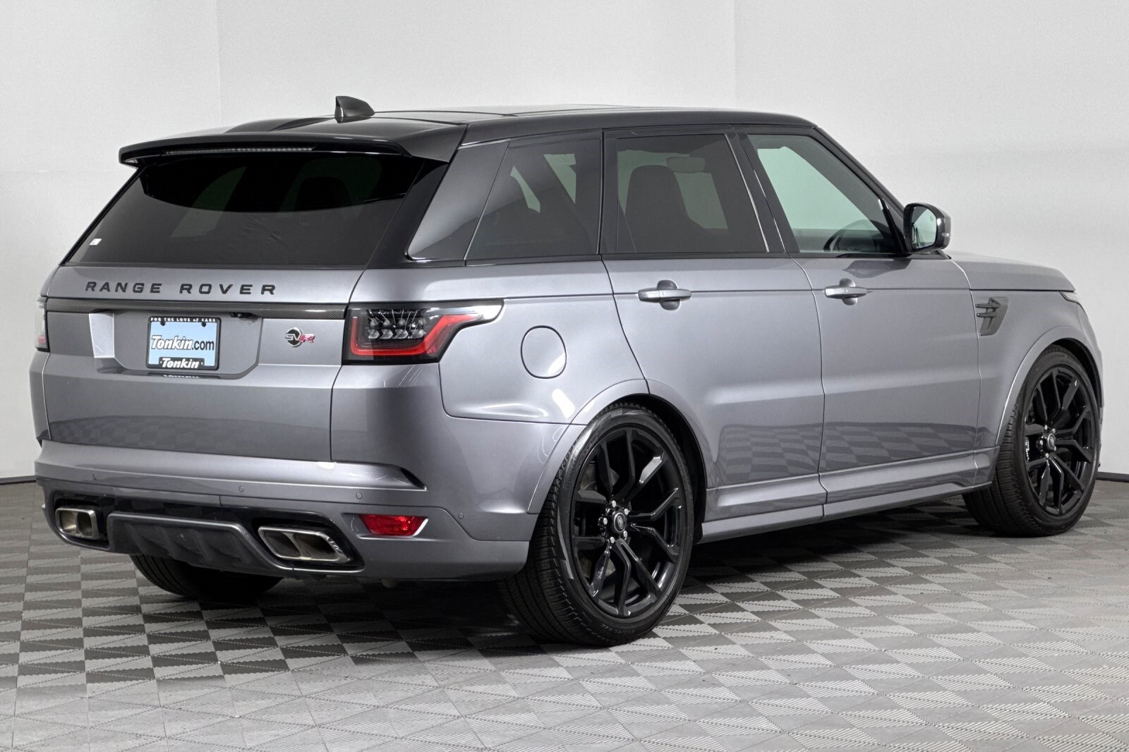 2022 Land Rover Range Rover Sport SVR photo 4
