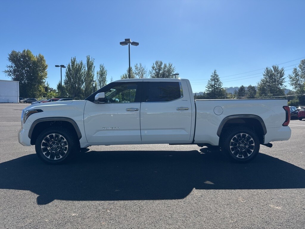 2024 Toyota Tundra Limited photo 4