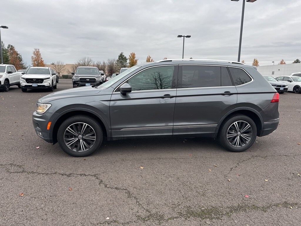 2018 Volkswagen Tiguan SEL photo 3