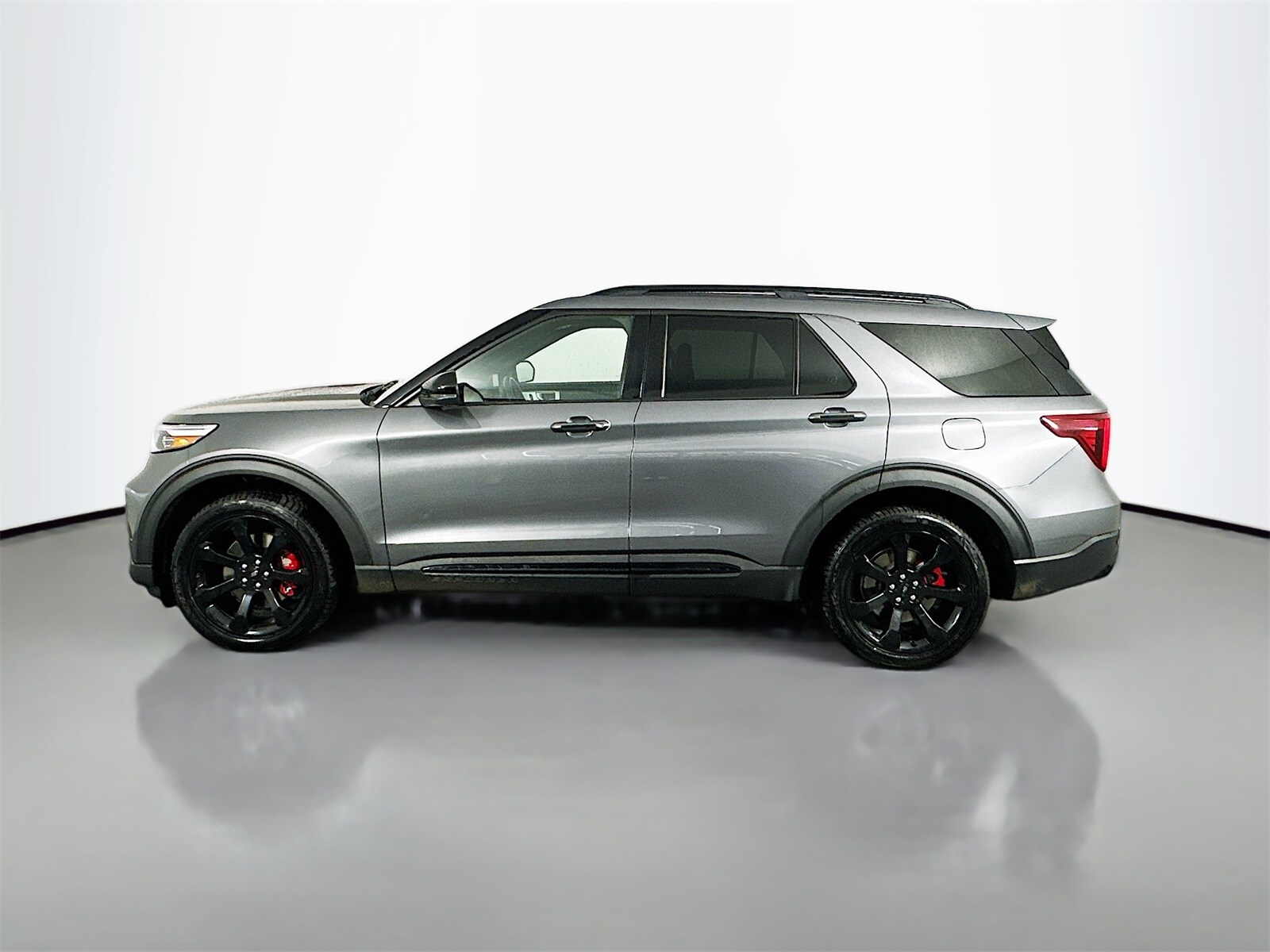 2023 Ford Explorer ST photo 4