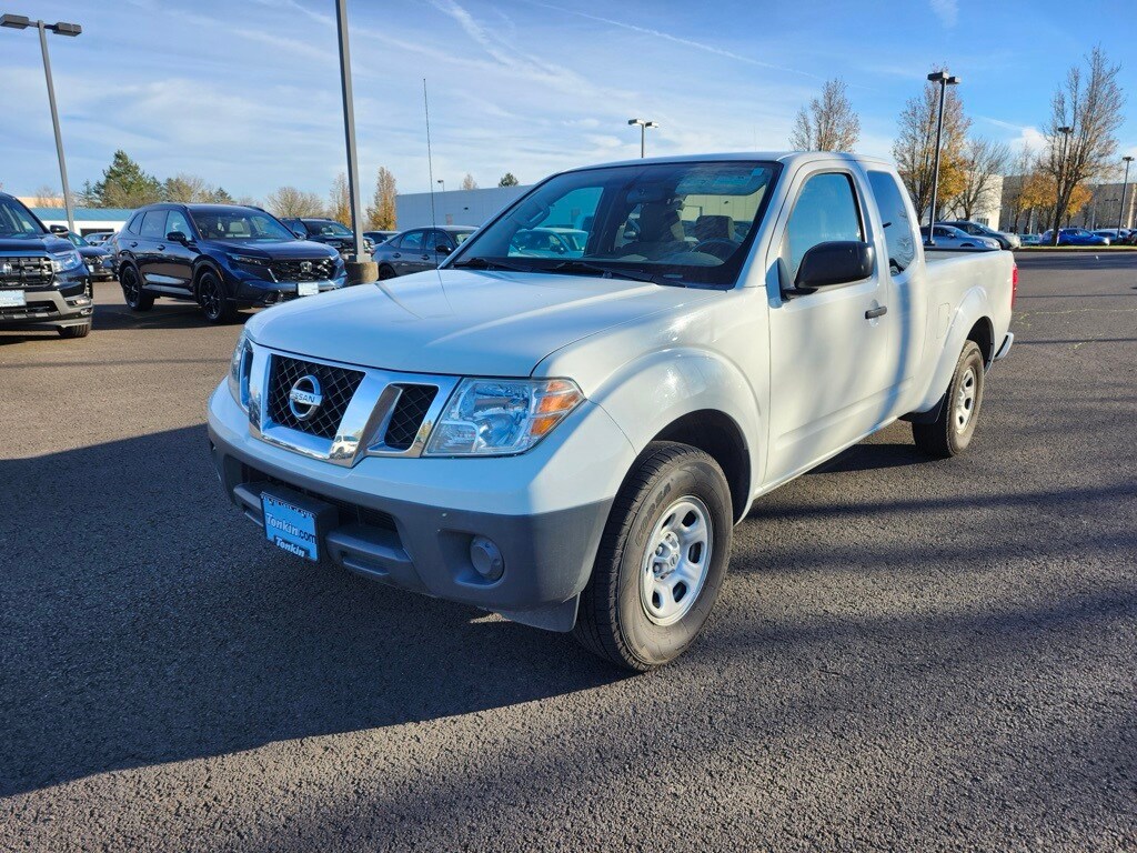 2019 Nissan Frontier S photo 2