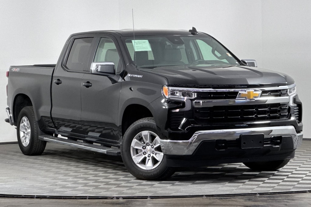 Used 2024 Chevrolet Silverado 1500 LT w/1LT Truck Crew Cab