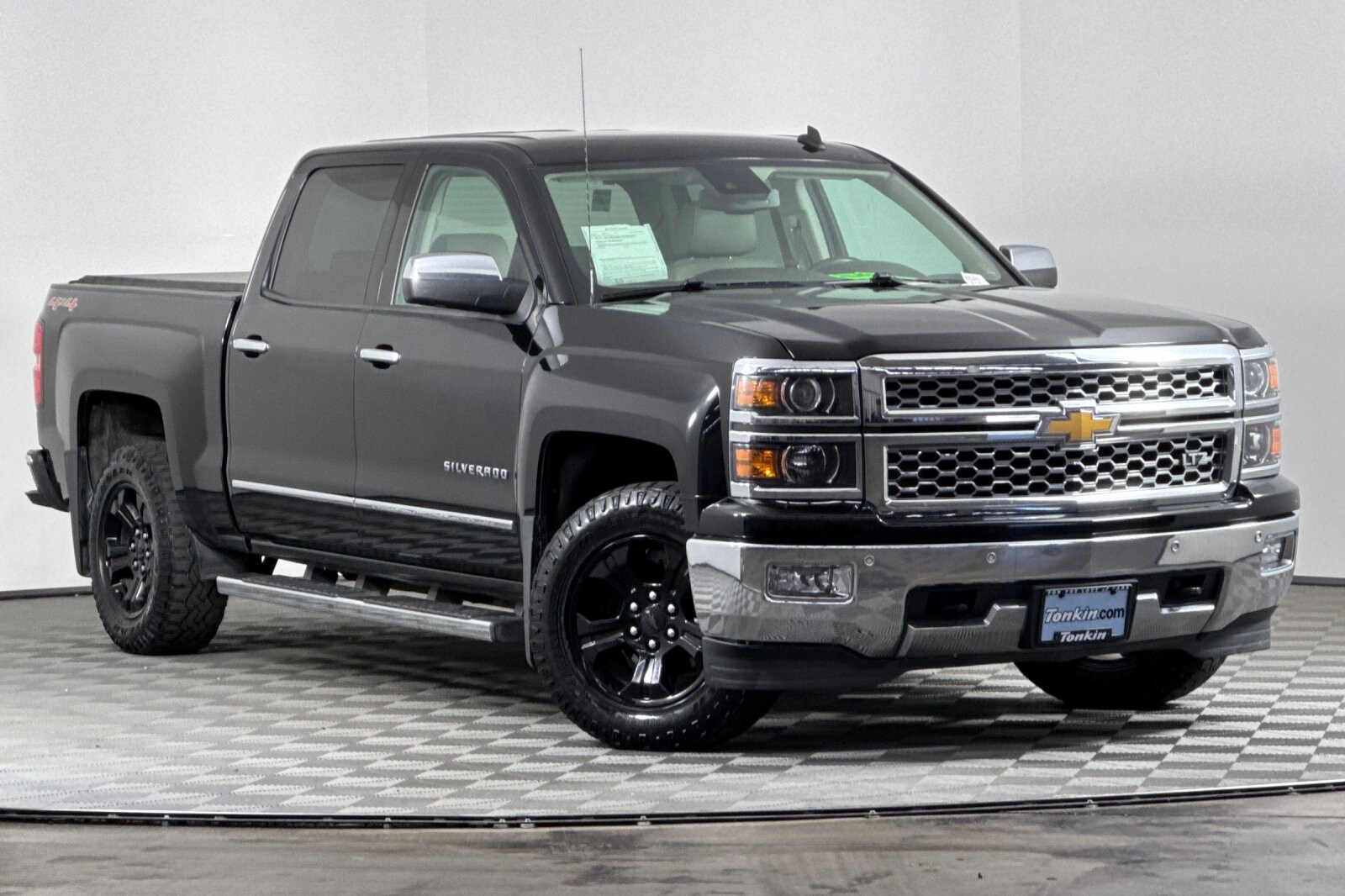 2014 Chevrolet Silverado 1500 LTZ photo 2