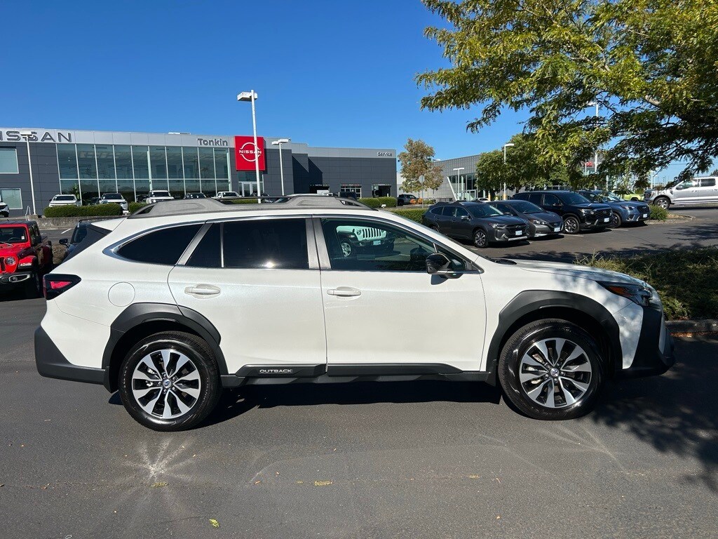 2025 Subaru Outback Limited photo 4