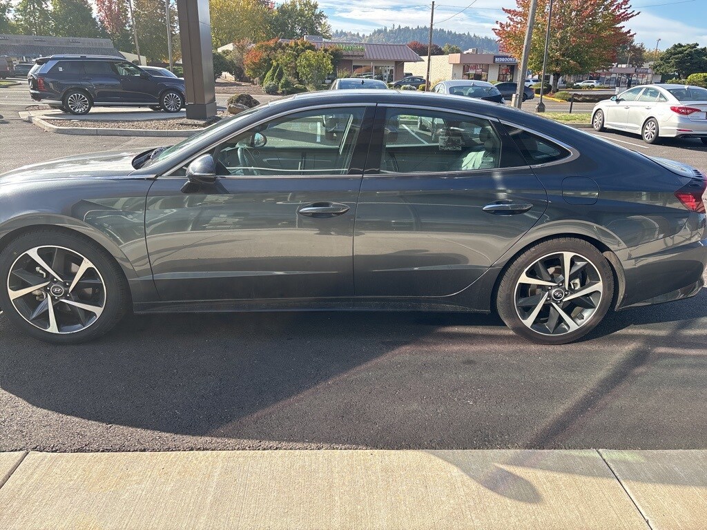 2023 Hyundai Sonata SEL Plus photo 2