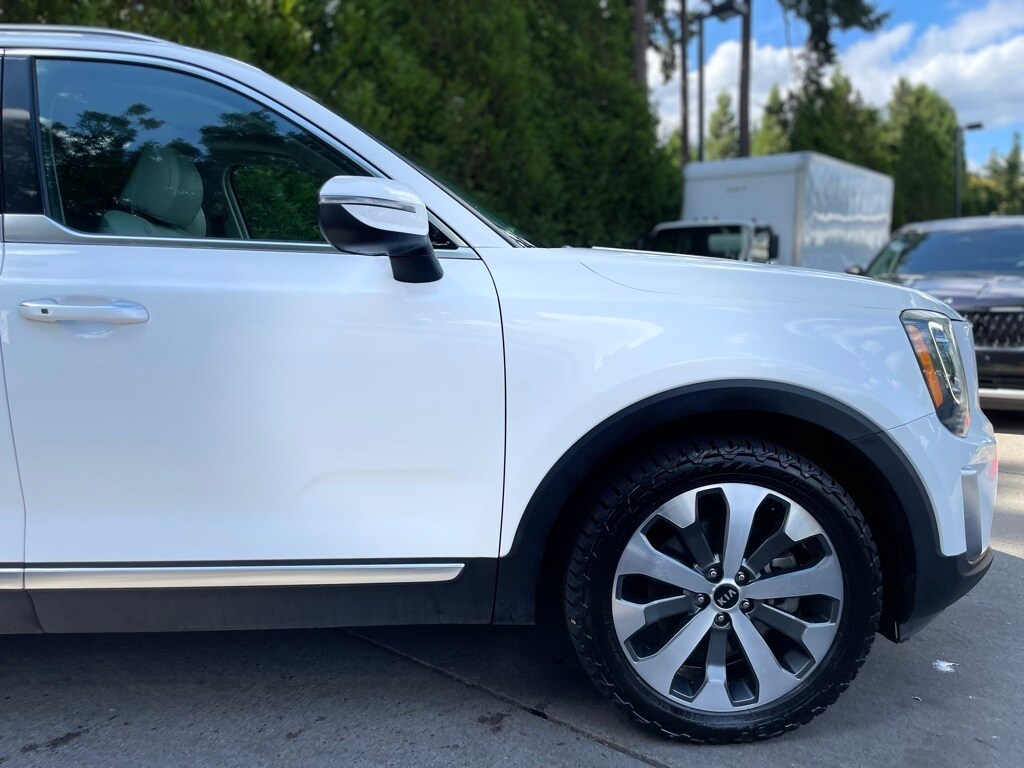 2020 Kia Telluride S photo 2