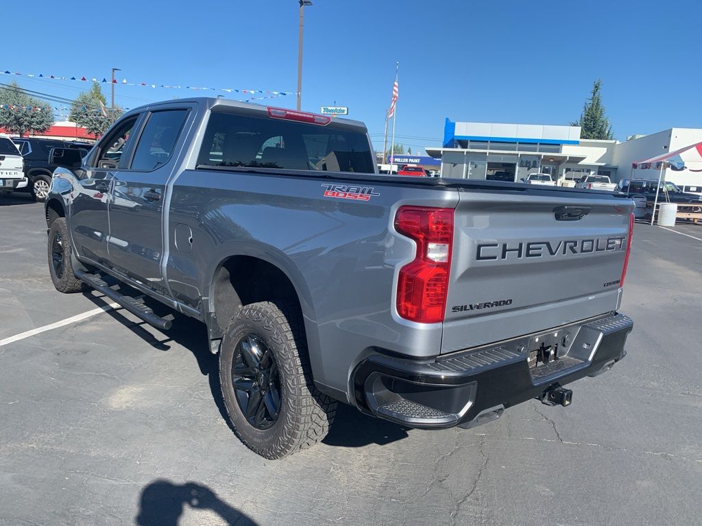 2025 Chevrolet Silverado 1500 Custom Trail Boss photo 2