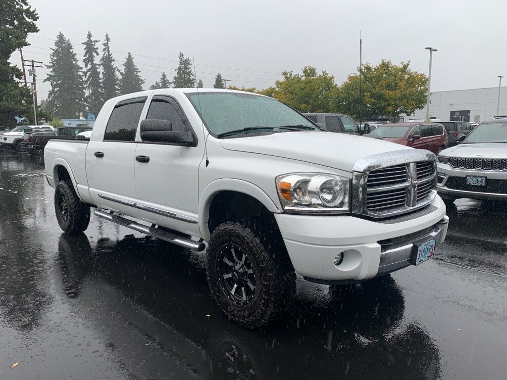 2006 Dodge Ram Laramie photo 4