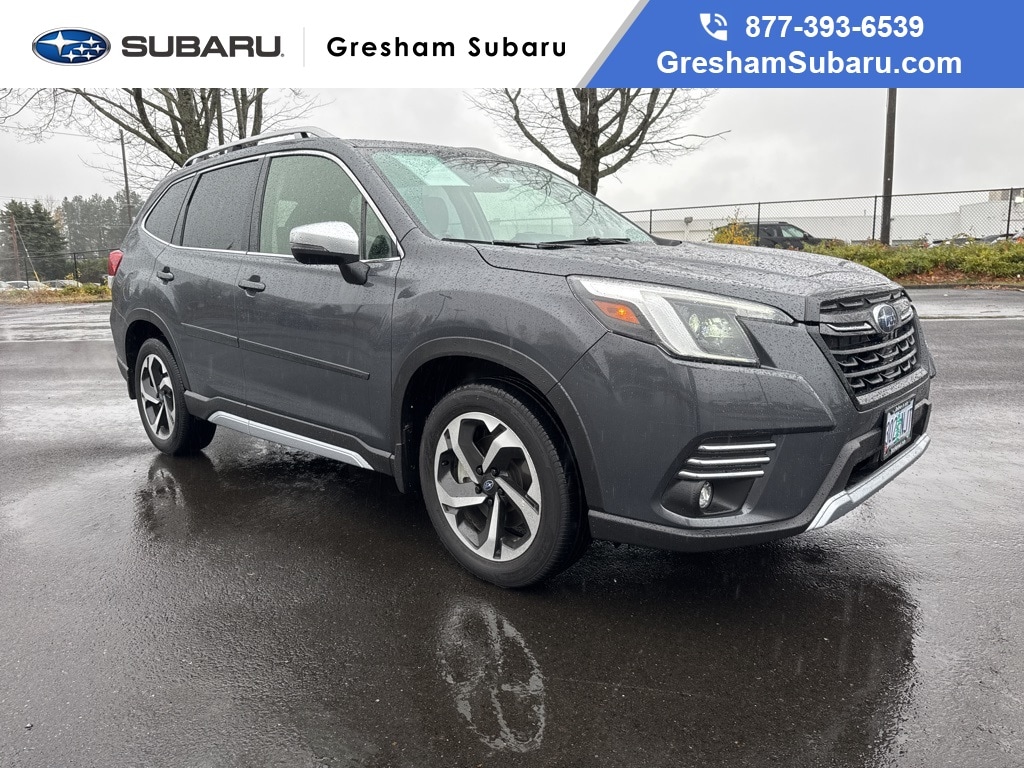 2022 Subaru Forester Touring's photo