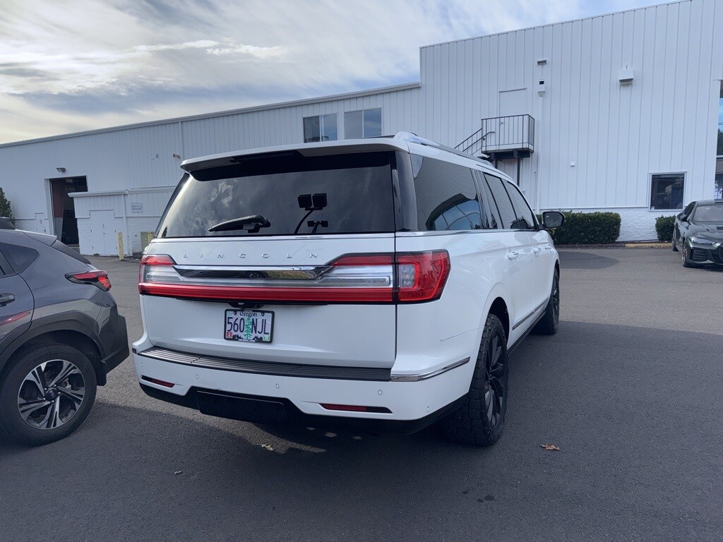 2020 Lincoln Navigator L Reserve photo 2