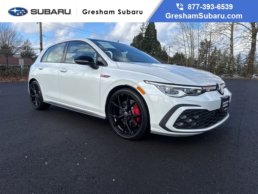 2024 Volkswagen Golf GTI SE's photo