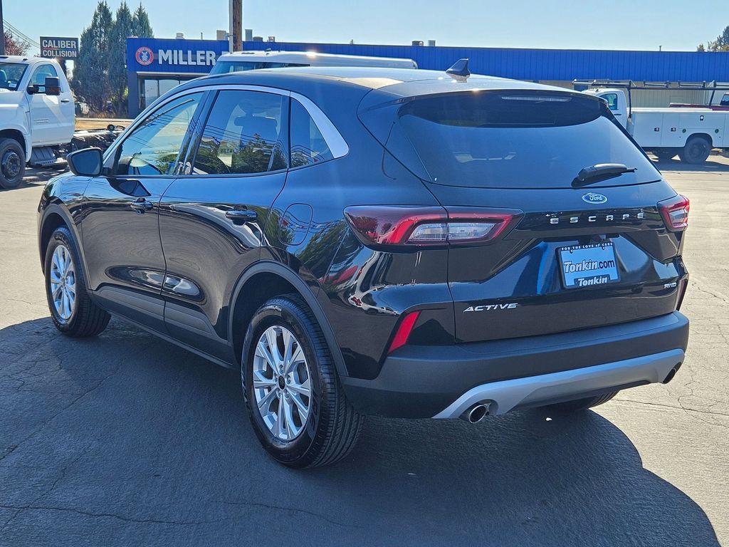 2023 Ford Escape Active photo 2