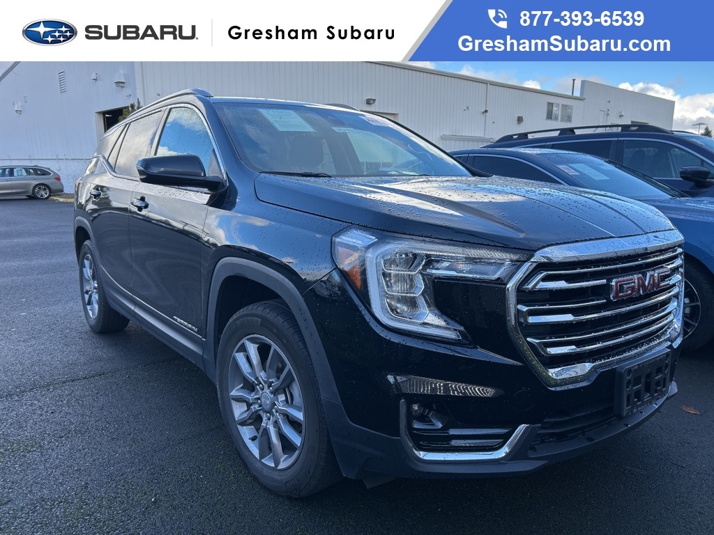 2024 GMC Terrain SLT's photo