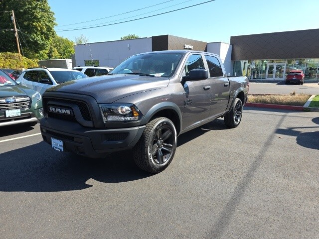 2024 Ram 1500 Classic SLT photo 3