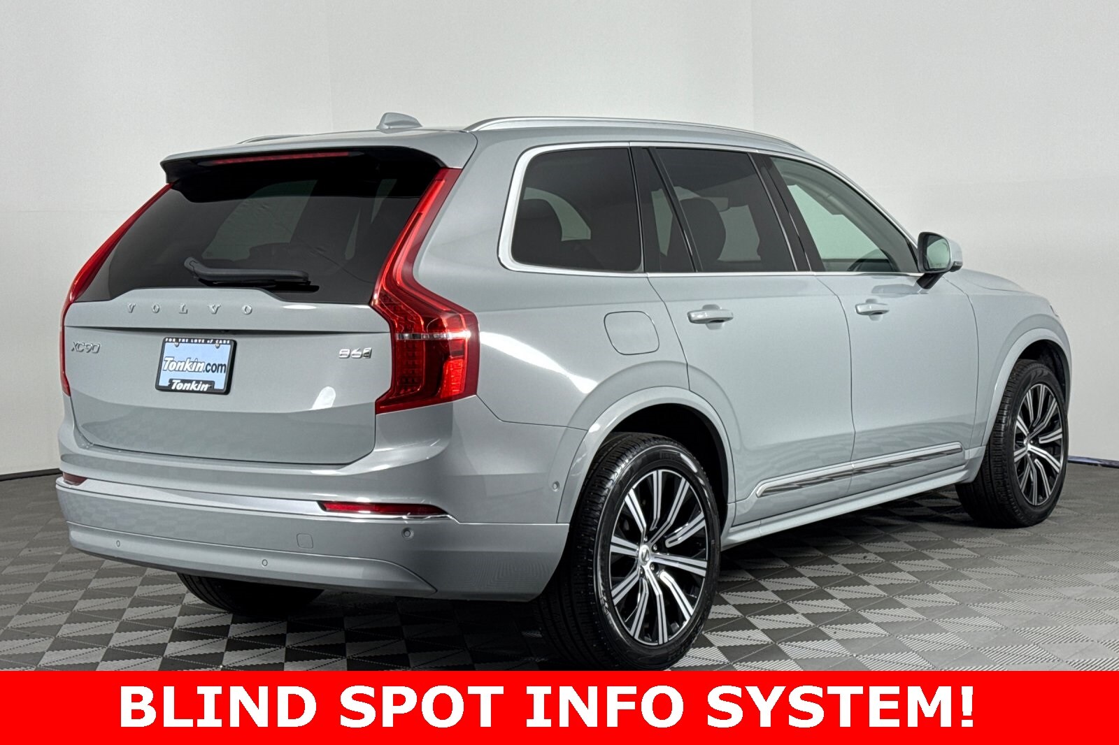 2024 Volvo XC90 Plus photo 4