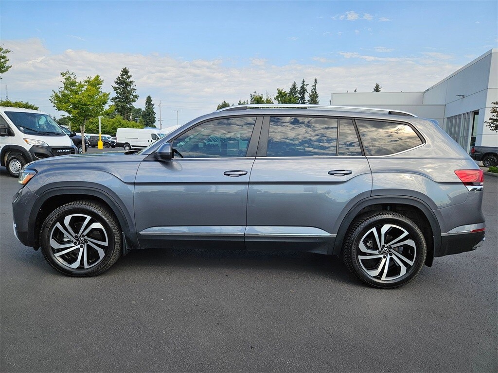 2023 Volkswagen Atlas V6 SEL photo 3