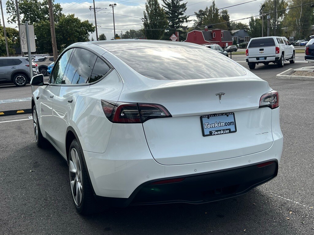 2021 Tesla Model Y Long Range photo 4
