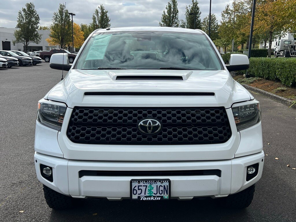 2018 Toyota Tundra SR5 photo 2