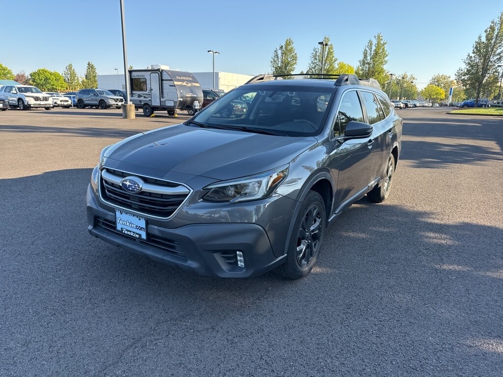 2020 Subaru Outback Premium photo 2