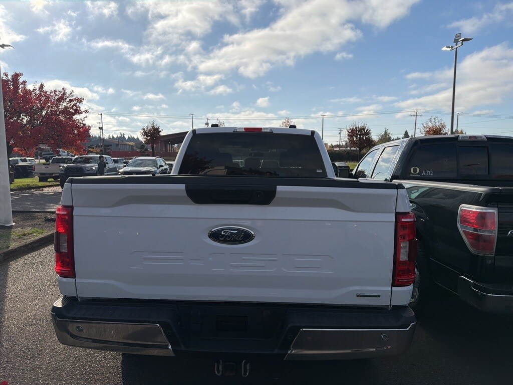 2022 Ford F-150 XLT photo 3