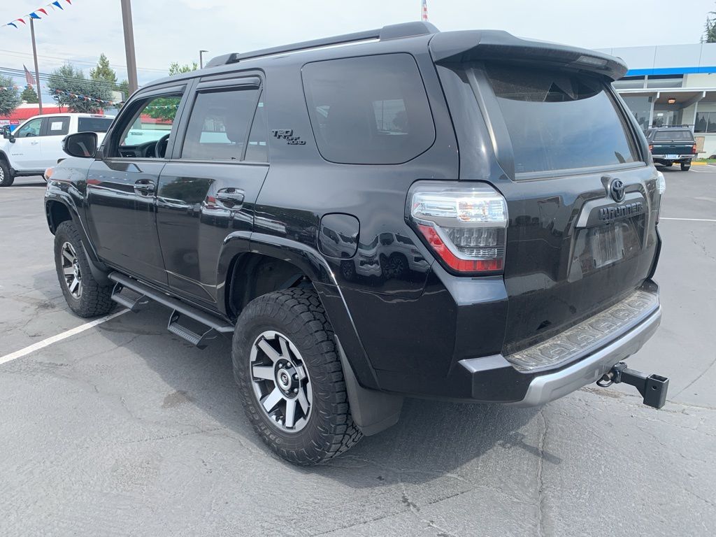 2021 Toyota 4Runner TRD Off-Road Premium photo 2