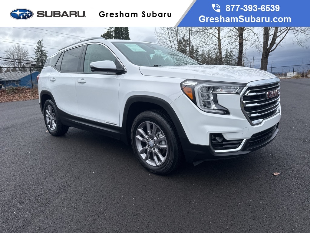 2024 GMC Terrain SLT's photo