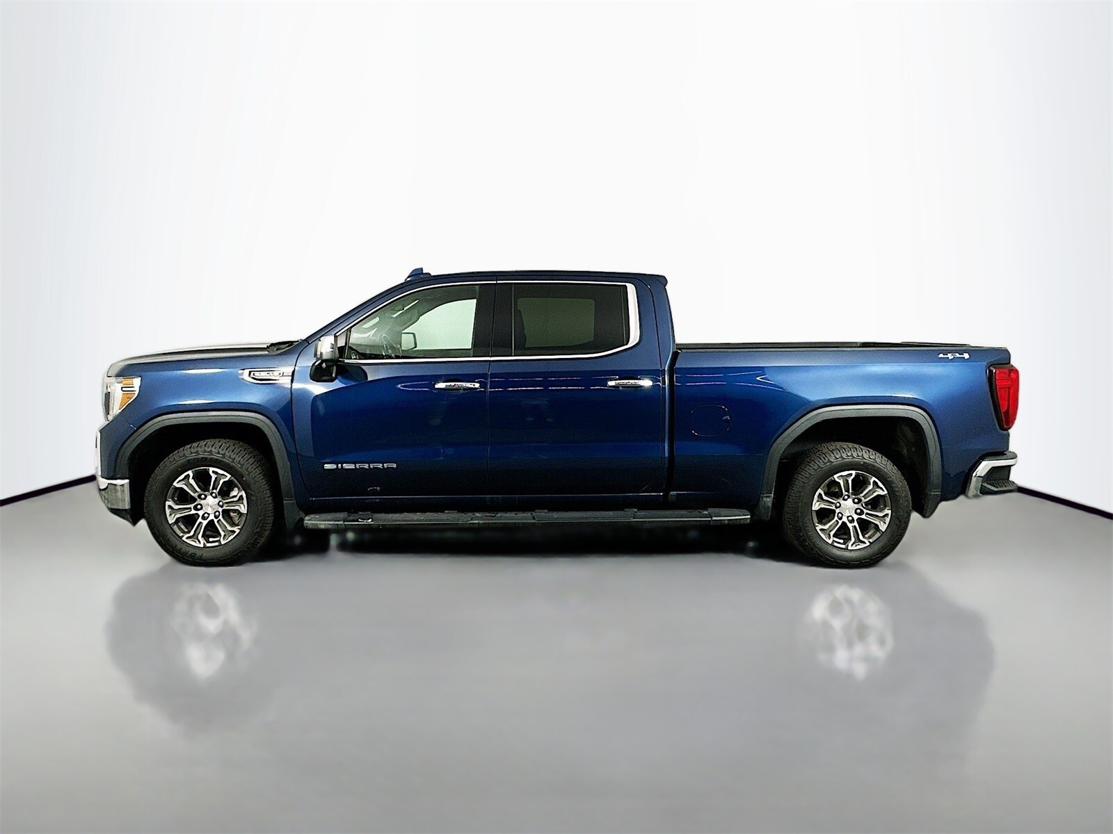 2019 Gmc Sierra 1500 SLT photo 4