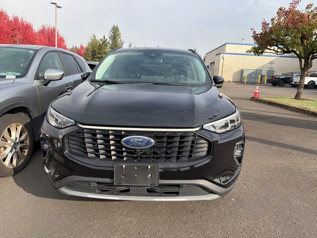 Used 2023 Ford Escape Platinum SUV