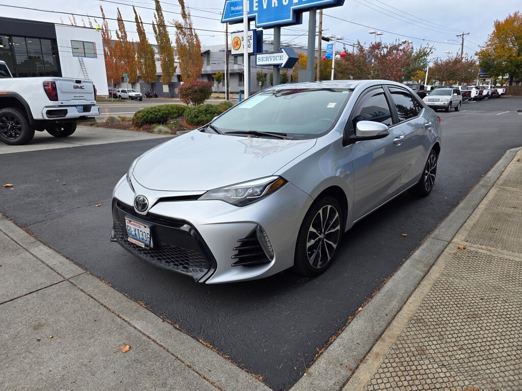 Used 2017 Toyota Corolla SE Sedan