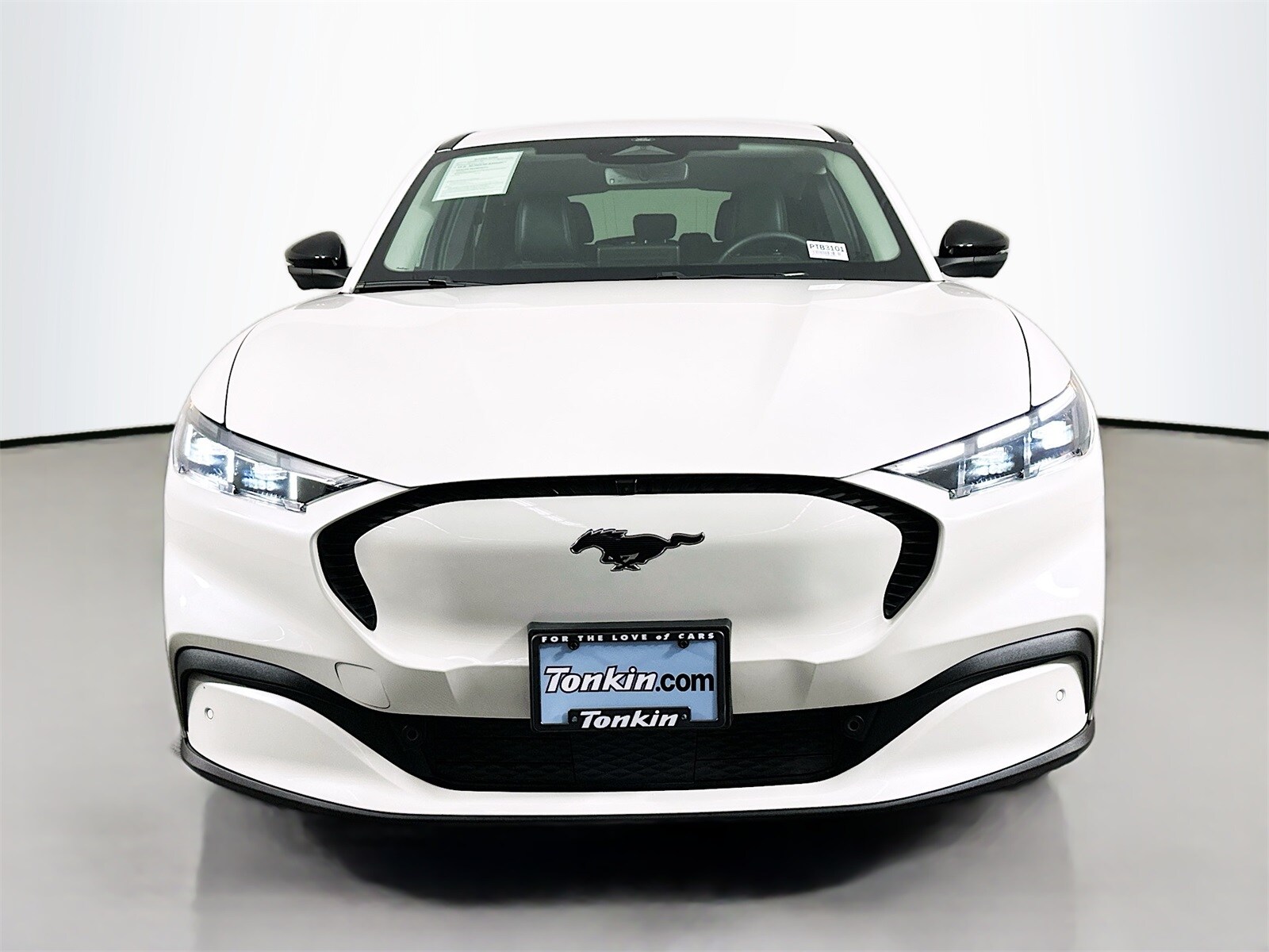 2024 Ford Mustang Mach-E Select photo 2