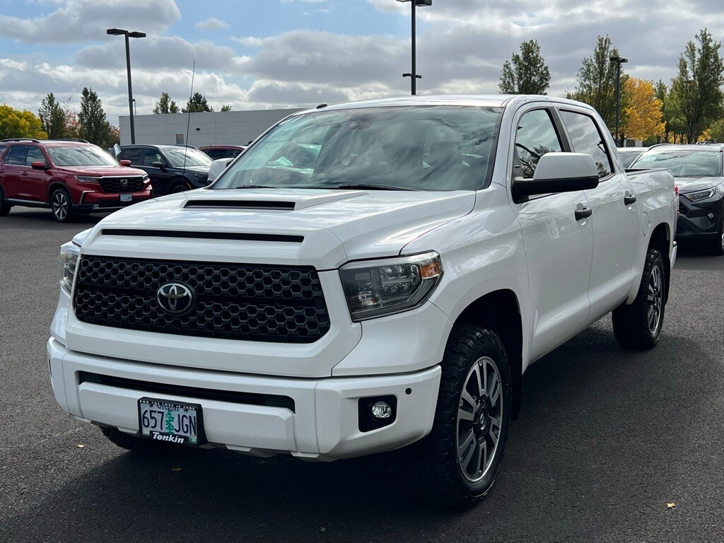 2018 Toyota Tundra SR5 photo 3