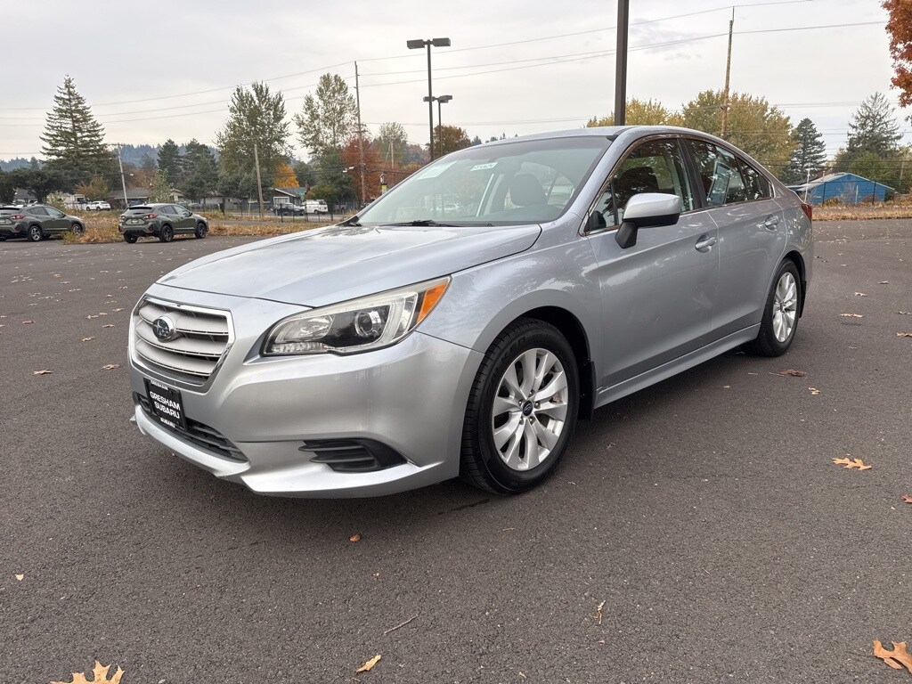 2015 Subaru Legacy 2.5i photo 3