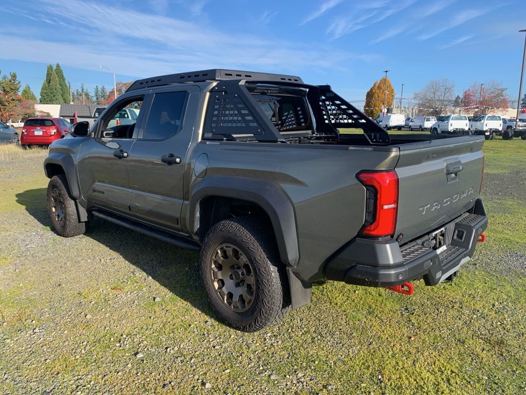 2024 Toyota Tacoma TRD Sport photo 2