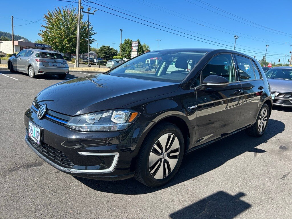 2019 Volkswagen e-Golf SE photo 4